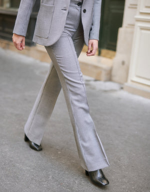 Le Pantalon Évasé Taille Haute